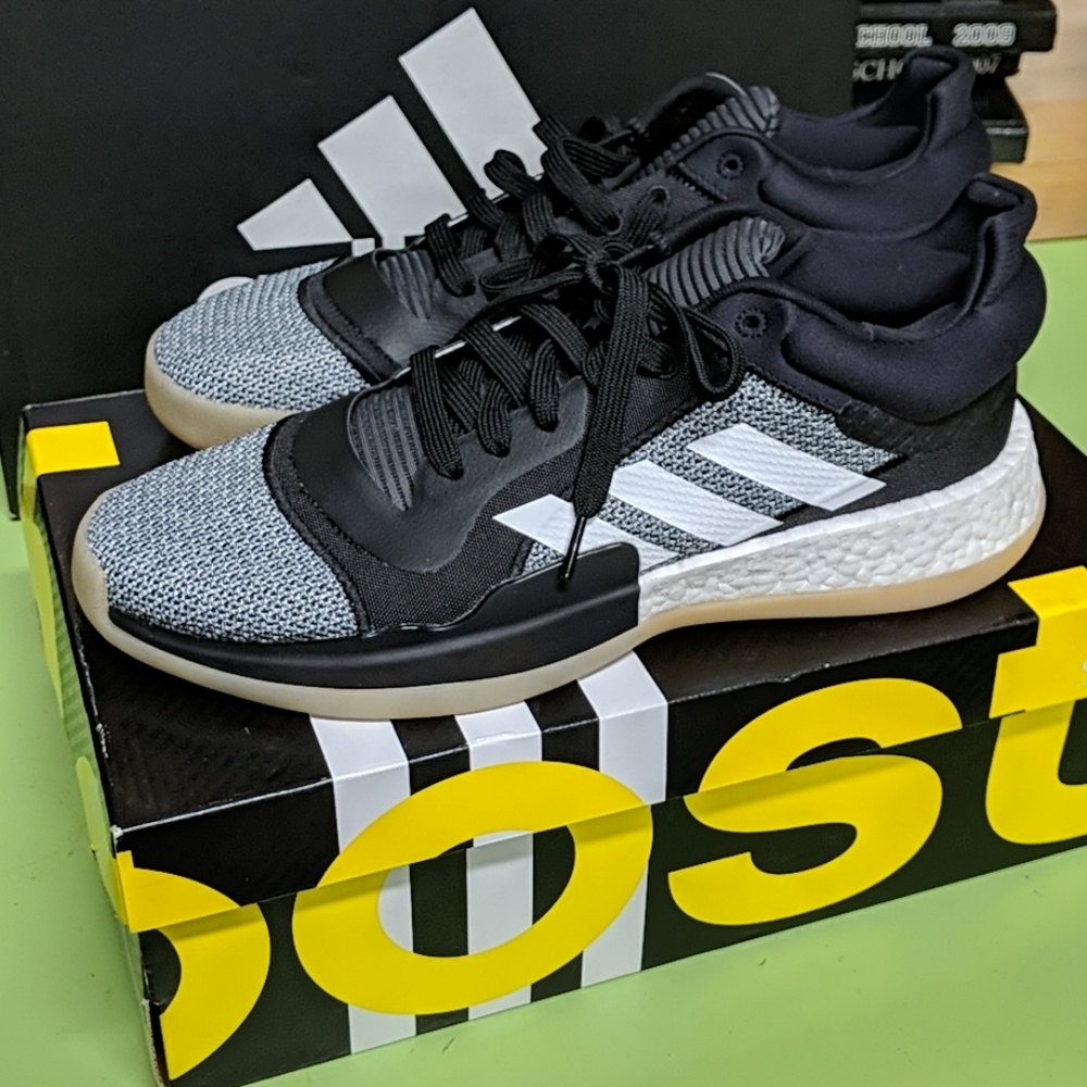 Adidas Men's Marquee Boost Low Basketball Shoes